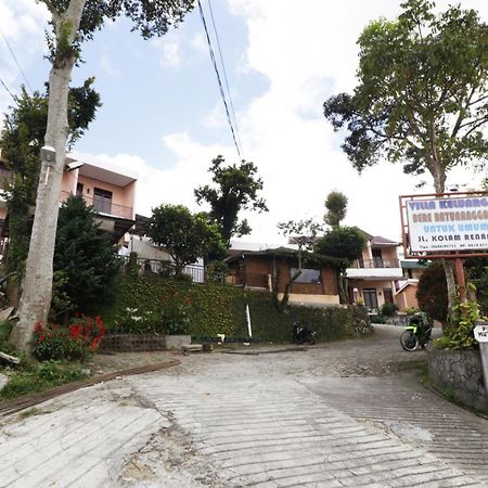 Villa Keluarga Bre Batunanggar Berastagi Kültér fotó